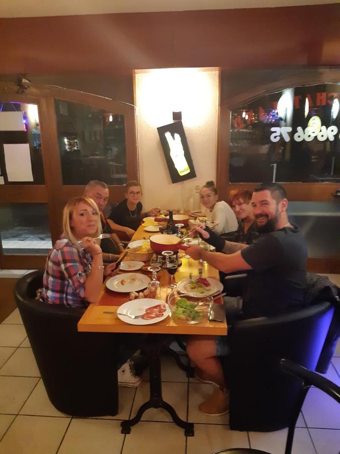 Le Grand Chatelard Hotel Bar Restaurant Sainte-Marie-de-Cuines المظهر الخارجي الصورة