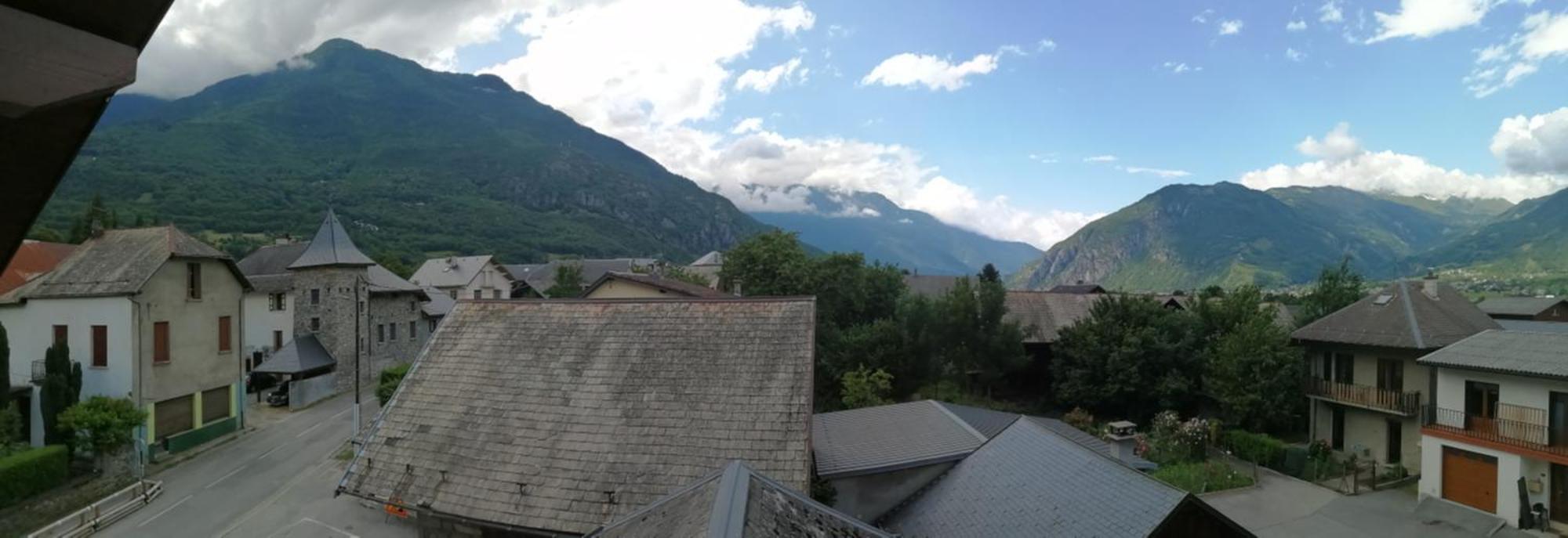 Le Grand Chatelard Hotel Bar Restaurant Sainte-Marie-de-Cuines الغرفة الصورة